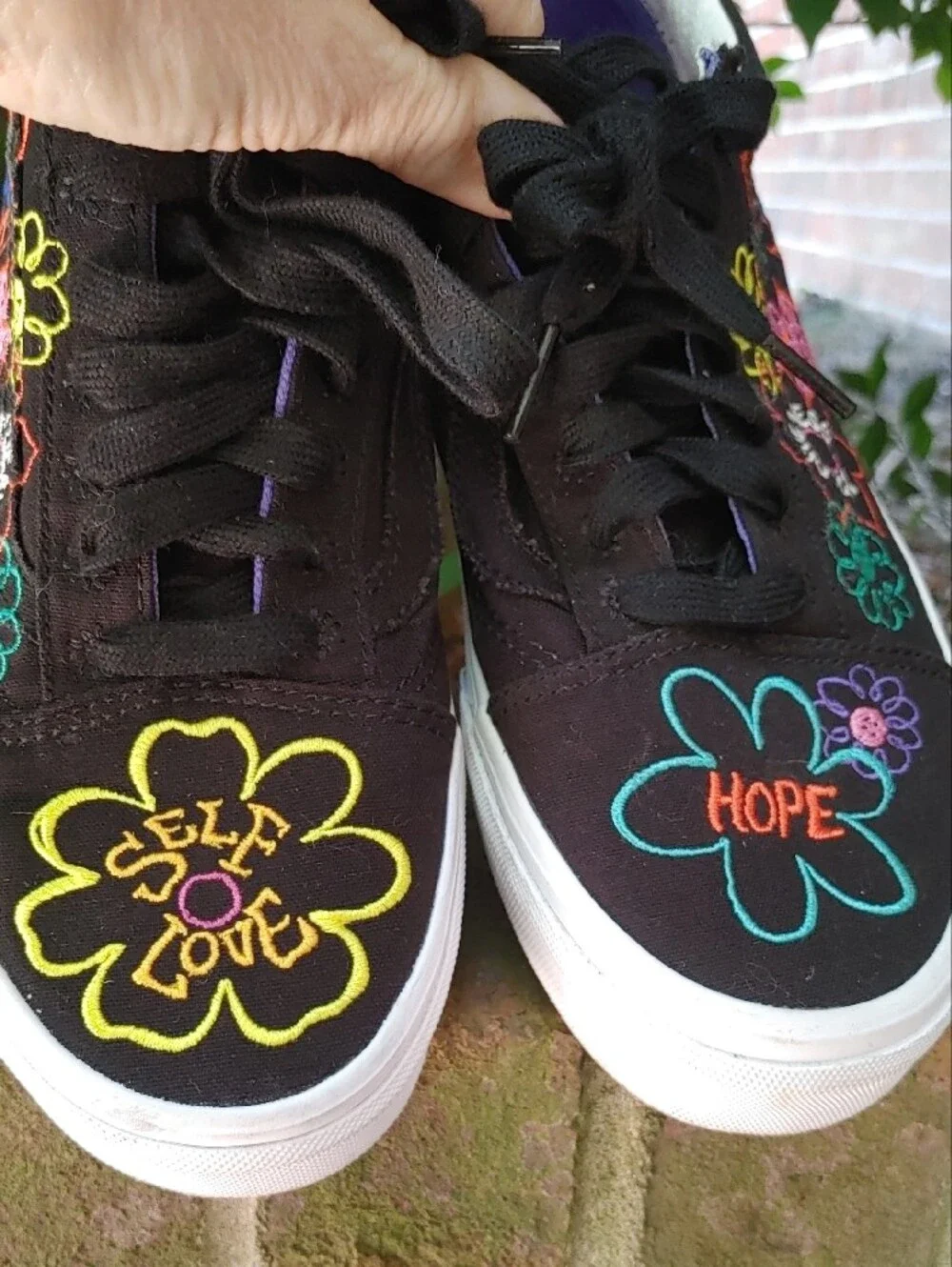 Vans Old Skool Cultivate Care Sneakers Size 8.5 (1050)
